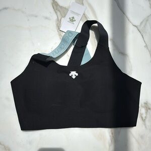 NWT Descente Exercise Top